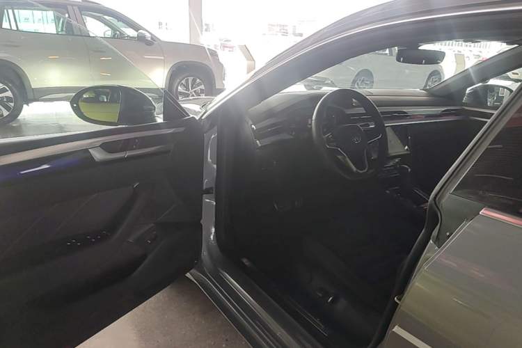 Used Volkswagen FAW-Volkswagen CC 2024 380TSI Striking Edition Driver Seat