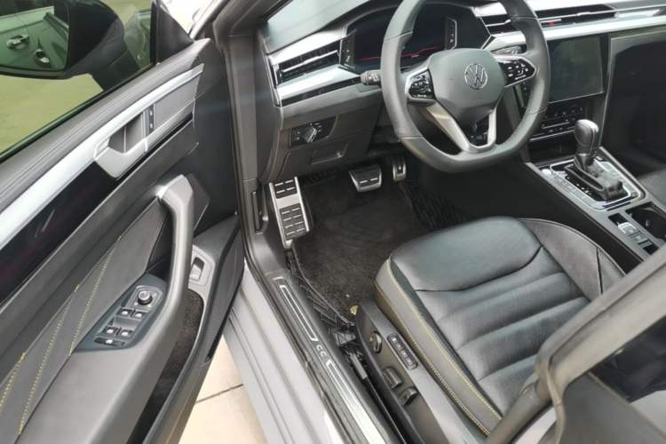 Used Volkswagen FAW-Volkswagen CC 2024 380TSI Striking Edition Driver Seat