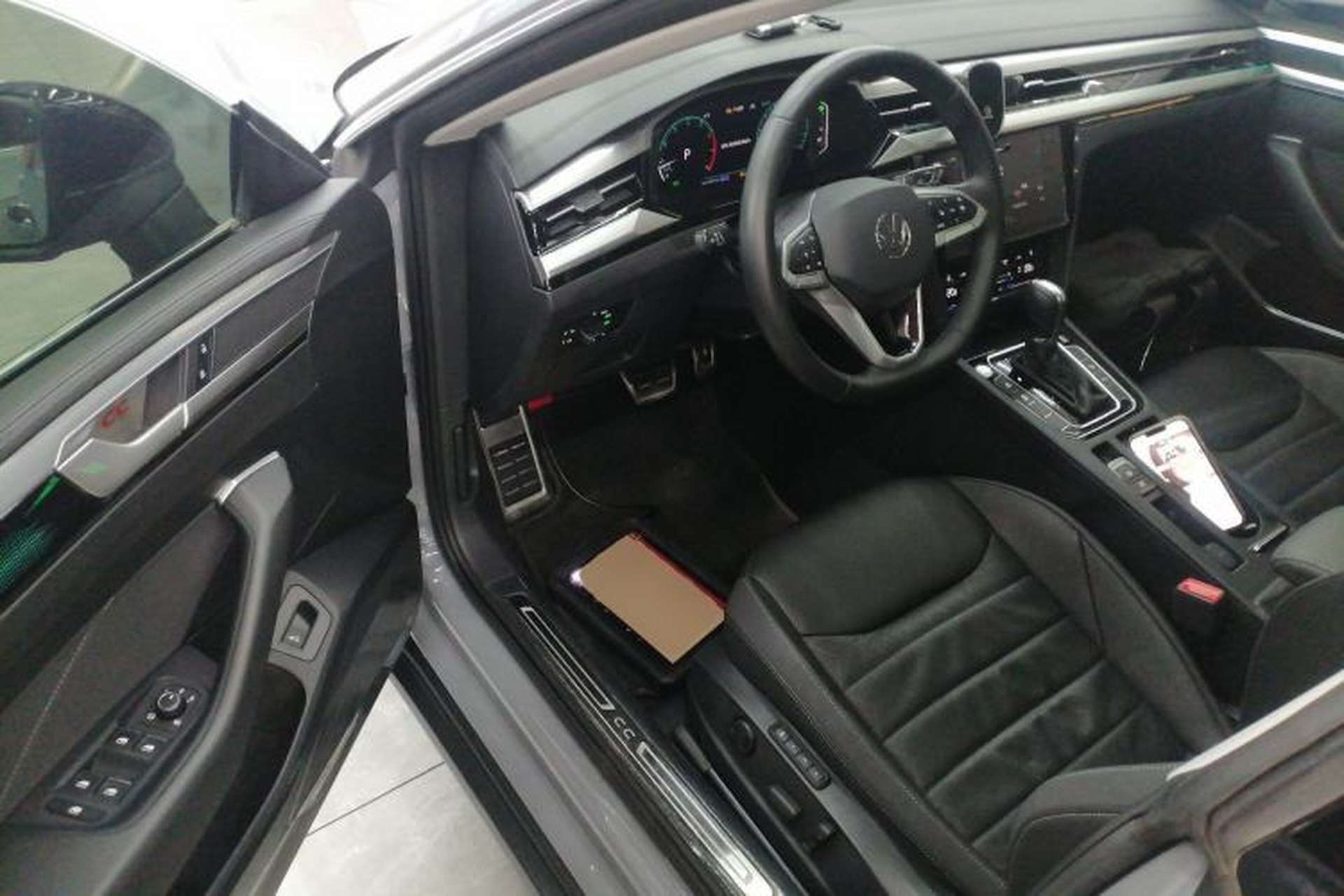 Used Volkswagen FAW-Volkswagen CC 2024 Estate Car 380TSI Hunter's Heart Edition Driver Seat