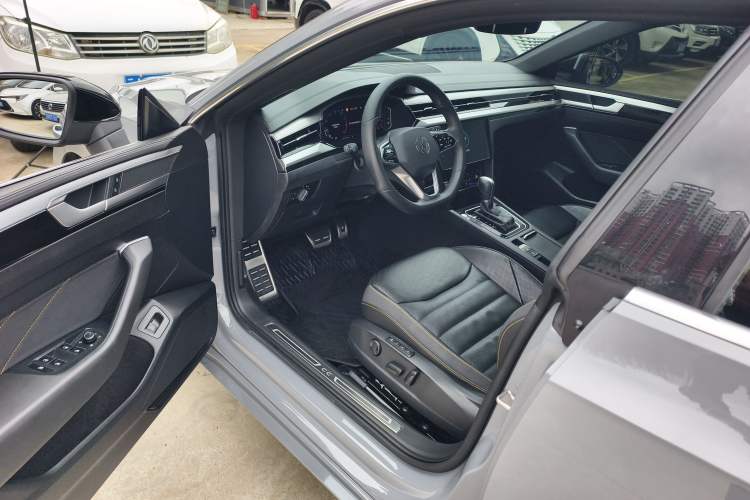 Used Volkswagen FAW-Volkswagen CC 2024 380TSI Striking Edition Driver Seat