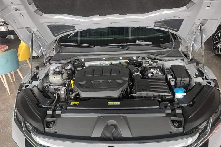 Used Volkswagen FAW-Volkswagen CC 2024 380TSI Striking Edition Engine Bay