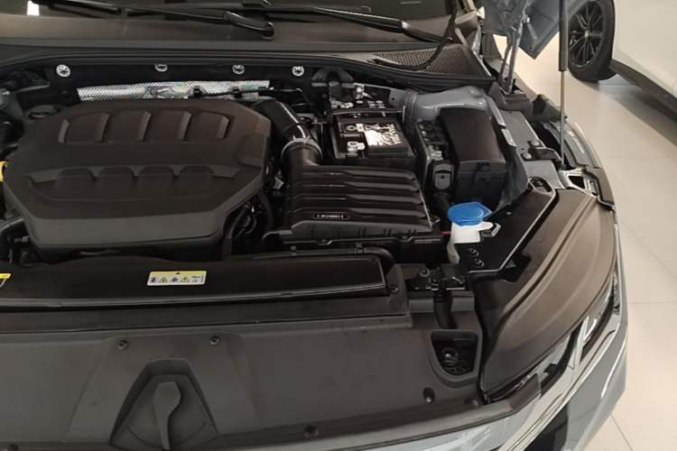 Used Volkswagen FAW-Volkswagen CC 2024 380TSI Striking Edition Engine Bay Left