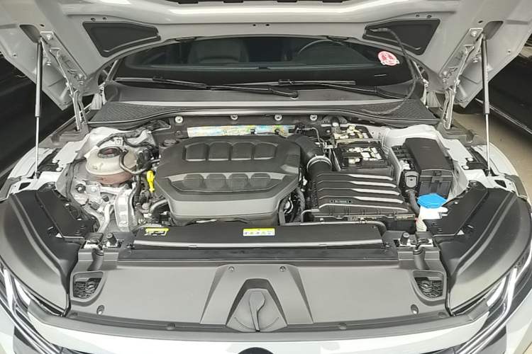 Used Volkswagen FAW-Volkswagen CC 2024 380TSI Striking All-Encompassing Edition Engine Bay