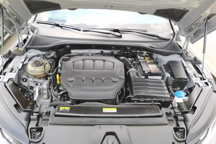 Used Volkswagen FAW-Volkswagen CC 2024 380TSI Striking Edition Engine Bay