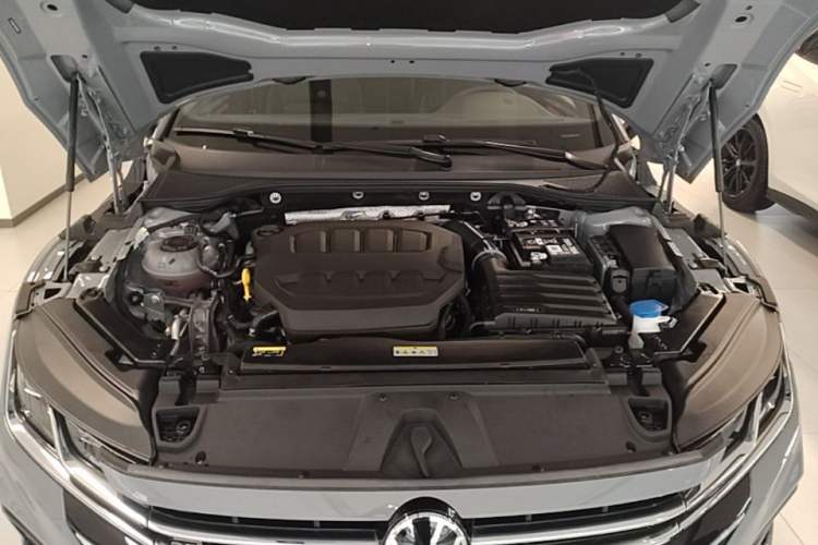 Used Volkswagen FAW-Volkswagen CC 2024 380TSI Striking Edition Engine Bay
