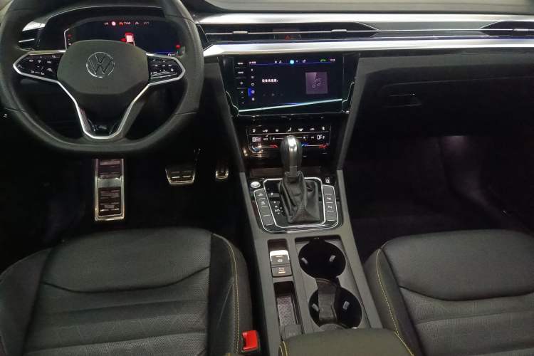 Used Volkswagen FAW-Volkswagen CC 2024 380TSI Striking Edition Interior 2