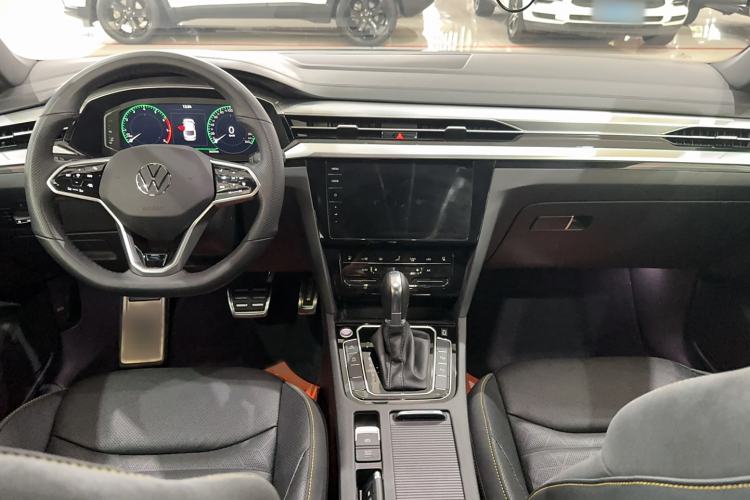 Used Volkswagen FAW-Volkswagen CC 2024 380TSI Striking Edition Interior 3