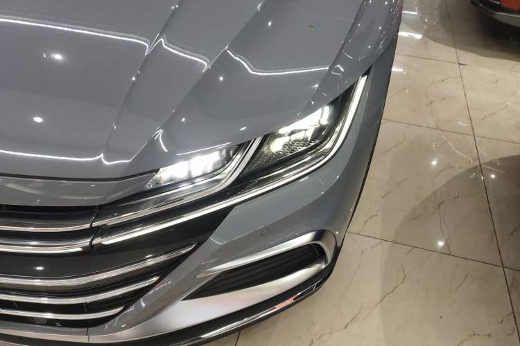 Used Volkswagen FAW-Volkswagen CC 2024 Estate Car 380TSI Hunter's Heart Edition Left Front Headlight
