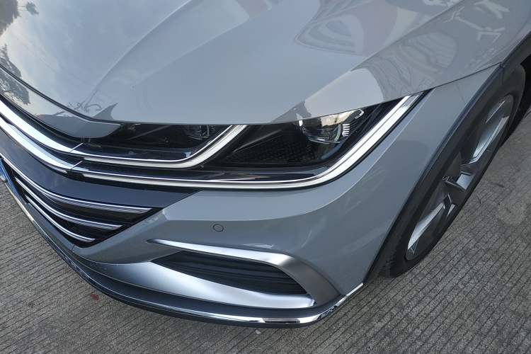 Used Volkswagen FAW-Volkswagen CC 2024 Estate Car 380TSI Hunter's Heart Edition Left Front Headlight