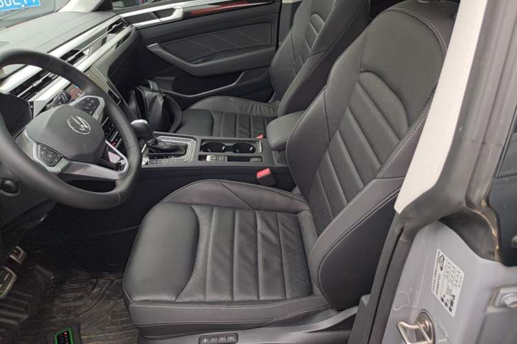 Used Volkswagen FAW-Volkswagen CC 2024 Estate Car 380TSI Hunter's Heart All-Encompassing Edition Left Front Seat