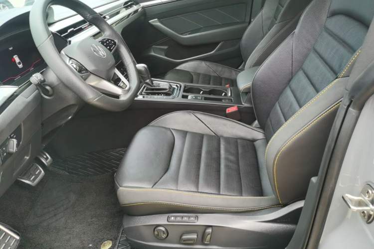 Used Volkswagen FAW-Volkswagen CC 2024 380TSI Striking Edition Left Front Seat