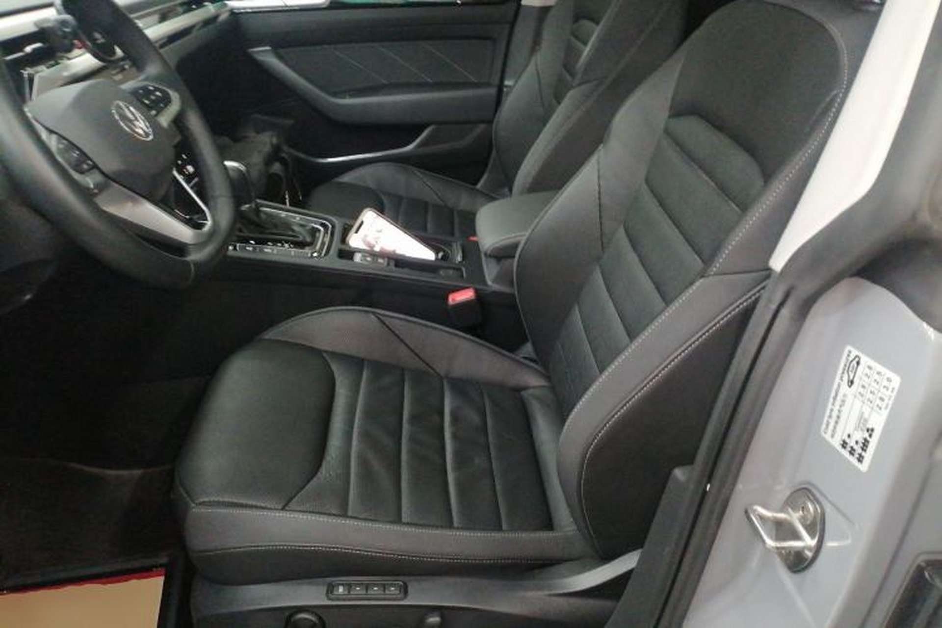 Used Volkswagen FAW-Volkswagen CC 2024 Estate Car 380TSI Hunter's Heart Edition Left Front Seat