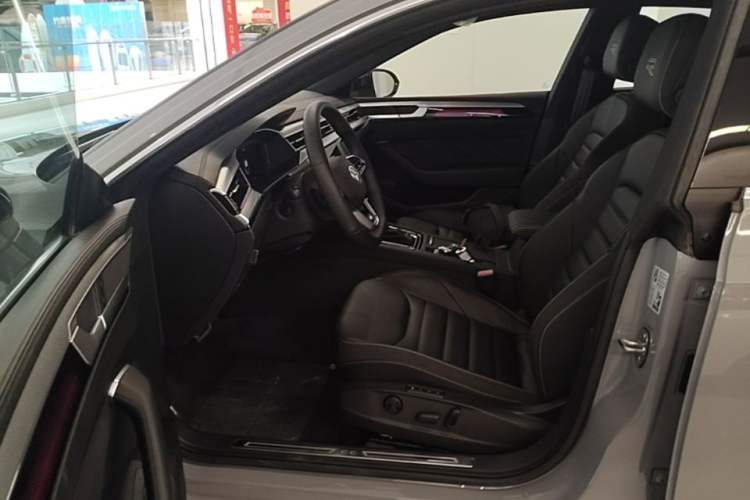 Used Volkswagen FAW-Volkswagen CC 2024 380TSI Striking Edition Left Front Seat