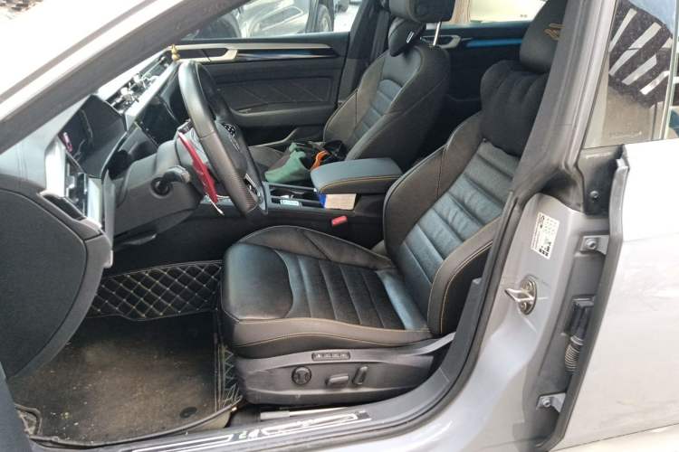 Used Volkswagen FAW-Volkswagen CC 2024 380TSI Striking Edition Left Front Seat