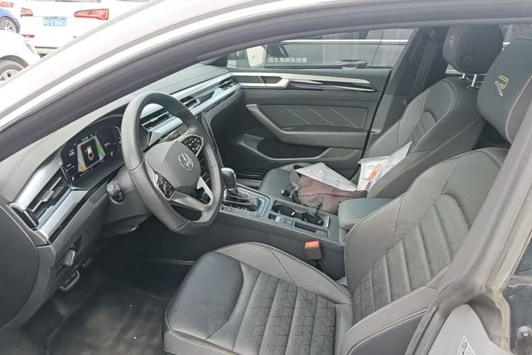 Used Volkswagen FAW-Volkswagen CC 2024 380TSI Striking Edition Left Front Seat