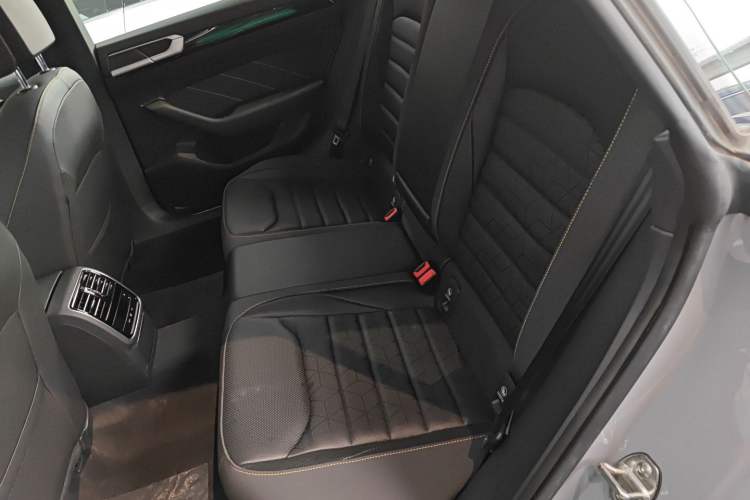 Used Volkswagen FAW-Volkswagen CC 2024 380TSI Striking Edition Left Rear Seat