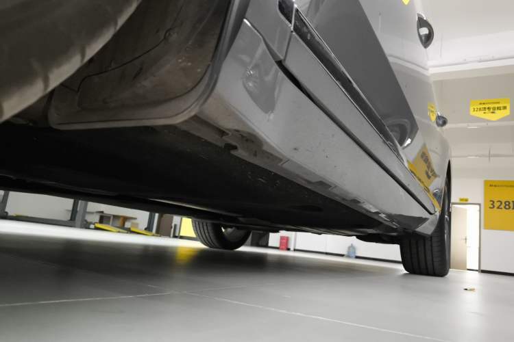 Used Volkswagen FAW-Volkswagen CC 2024 380TSI Striking Edition Left Side Sill