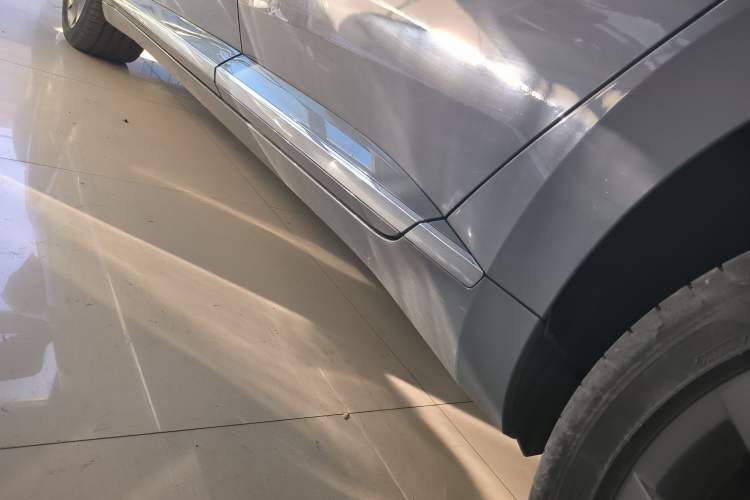 Used Volkswagen FAW-Volkswagen CC 2024 380TSI Striking Edition Left Side Sill