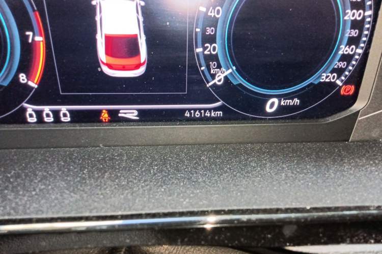 Used Volkswagen FAW-Volkswagen CC 2024 380TSI Striking Edition Odometer Close Up