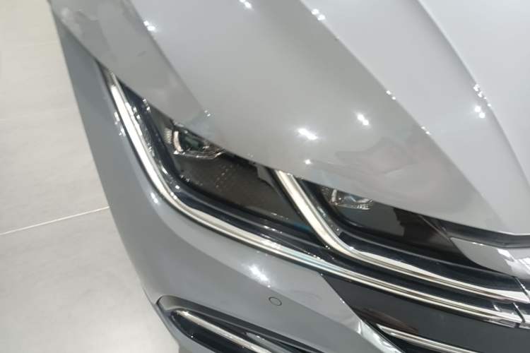 Used Volkswagen FAW-Volkswagen CC 2024 380TSI Striking Edition Right Front Headlight
