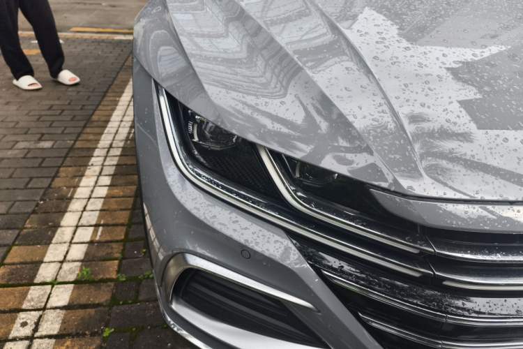 Used Volkswagen FAW-Volkswagen CC 2024 Estate Car 380TSI Hunter's Heart All-Encompassing Edition Right Front Headlight