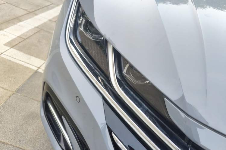 Used Volkswagen FAW-Volkswagen CC 2024 380TSI Striking Edition Right Front Headlight