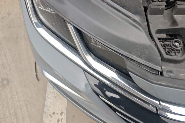 Used Volkswagen FAW-Volkswagen CC 2024 Estate Car 380TSI Hunter's Heart Edition Right Front Headlight