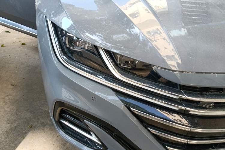 Used Volkswagen FAW-Volkswagen CC 2024 380TSI Striking Edition Right Front Headlight
