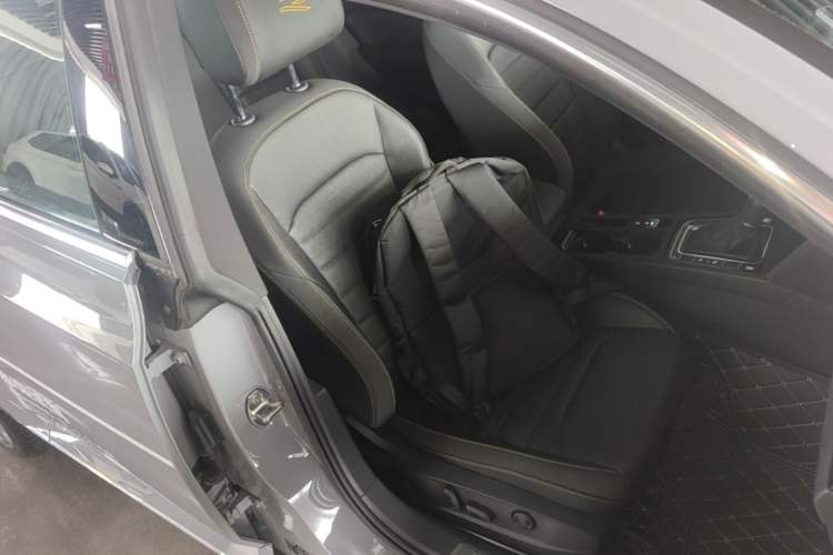 Used Volkswagen FAW-Volkswagen CC 2024 380TSI Striking Edition Right Front Seat
