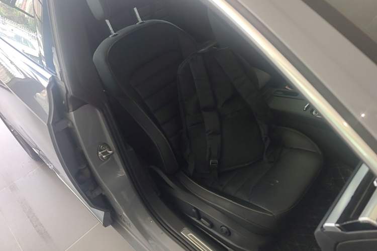 Used Volkswagen FAW-Volkswagen CC 2024 380TSI Striking Edition Right Front Seat