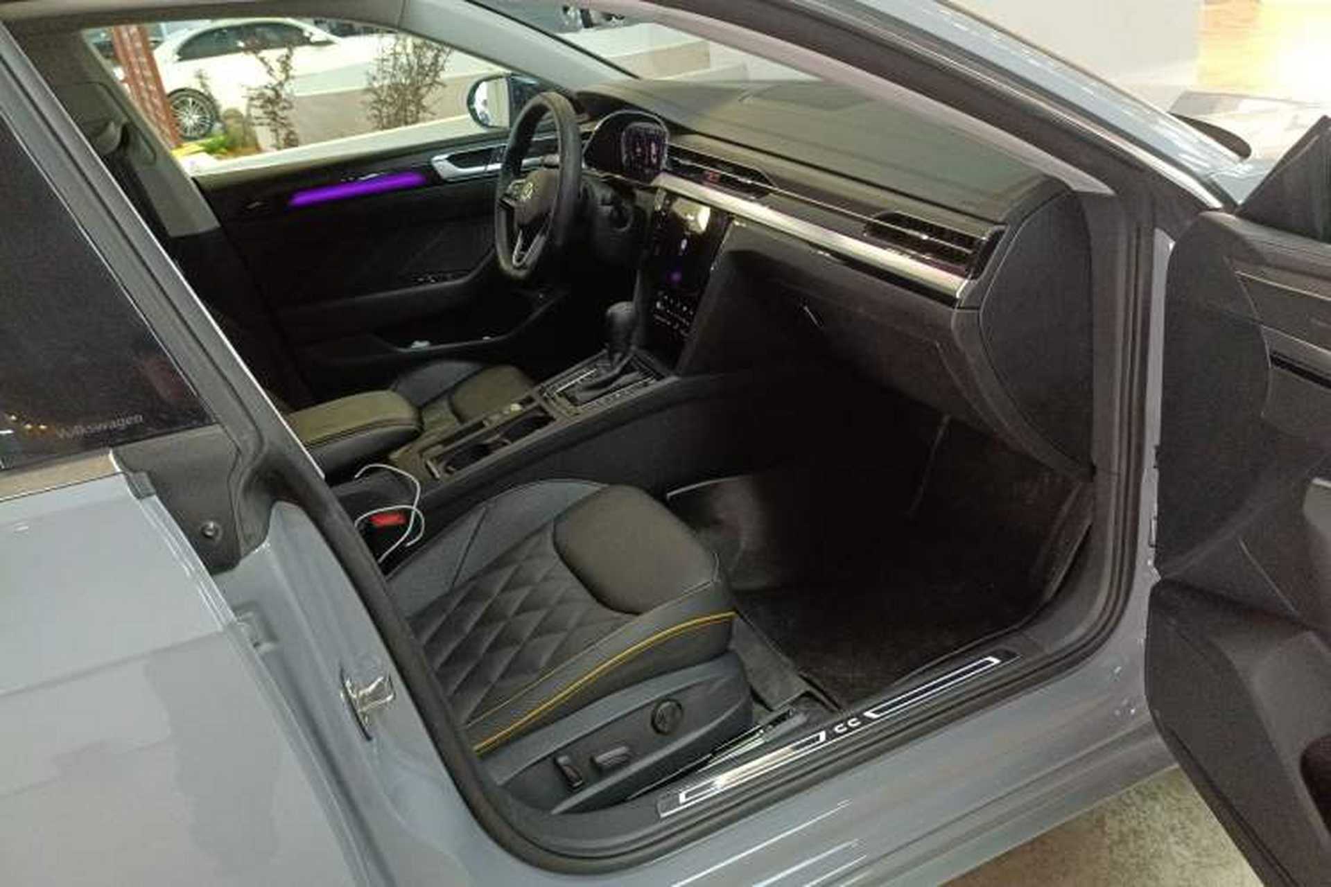 Used Volkswagen FAW-Volkswagen CC 2024 380TSI Brilliant Edition Right Front Seat