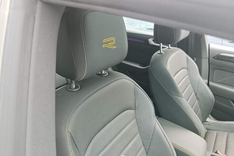 Used Volkswagen FAW-Volkswagen CC 2024 380TSI Striking Edition Right Front Seat