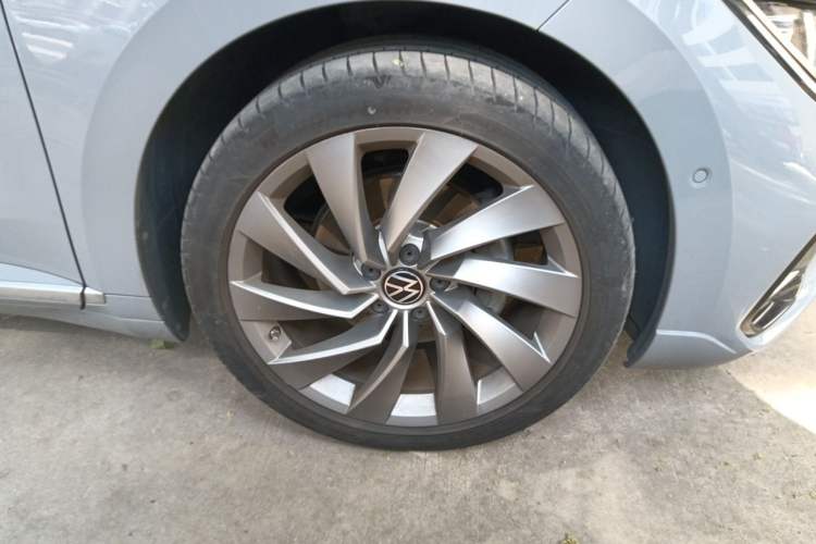 Used Volkswagen FAW-Volkswagen CC 2024 380TSI Striking Edition Right Front Wheel Hub