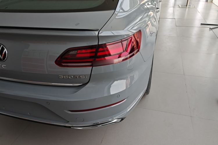 Used Volkswagen FAW-Volkswagen CC 2024 380TSI Striking All-Encompassing Edition Right Rear Taillight