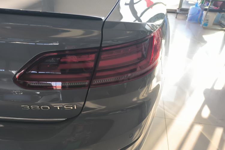 Used Volkswagen FAW-Volkswagen CC 2024 380TSI Striking Edition Right Rear Taillight