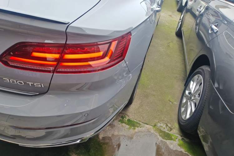 Used Volkswagen FAW-Volkswagen CC 2024 380TSI Striking All-Encompassing Edition Right Rear Taillight