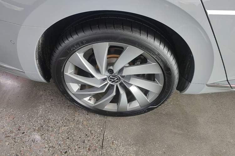 Used Volkswagen FAW-Volkswagen CC 2024 380TSI Striking Edition Right Rear Wheel Hub