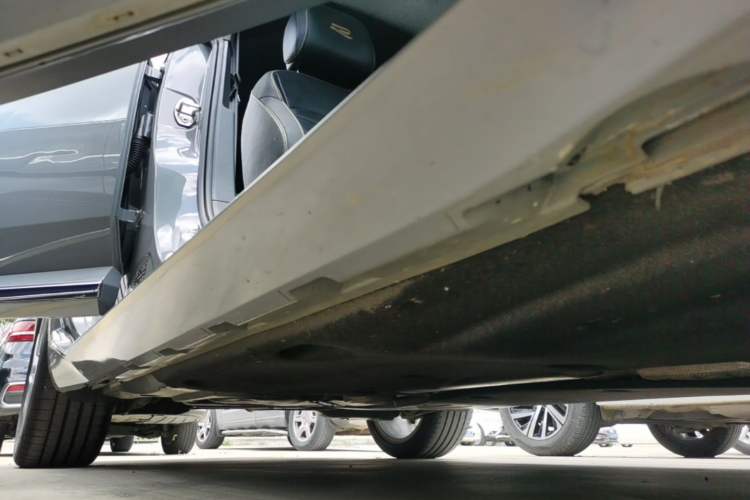 Used Volkswagen FAW-Volkswagen CC 2024 380TSI Striking Edition Right Side Sill