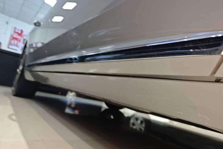 Used Volkswagen FAW-Volkswagen CC 2024 380TSI Striking Edition Right Side Sill