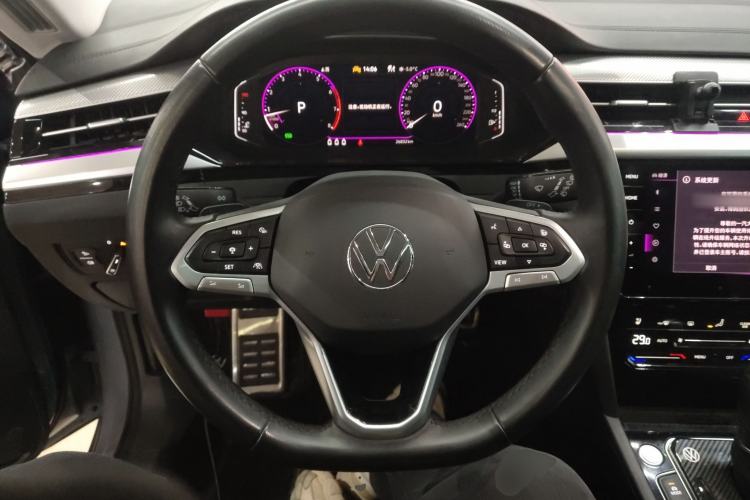 Used Volkswagen FAW-Volkswagen CC 2024 Estate Car 380TSI Hunter's Heart Edition Steering Wheel