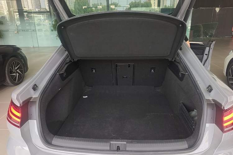 Used Volkswagen FAW-Volkswagen CC 2024 380TSI Striking Edition Trunk