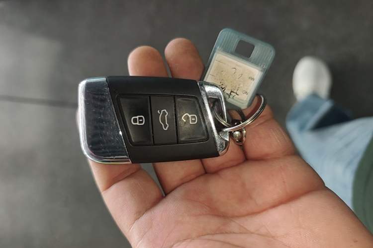 Used Volkswagen FAW-Volkswagen CC 2024 380TSI Striking Edition Vehicle Key
