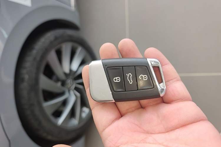 Used Volkswagen FAW-Volkswagen CC 2024 380TSI Striking Edition Vehicle Key