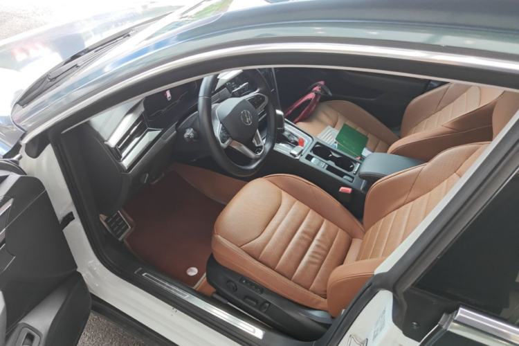 Used Volkswagen FAW-Volkswagen CC 2024 Estate Car 380TSI Hunter's Heart All-Encompassing Edition Driver Seat