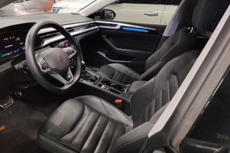 Used Volkswagen FAW-Volkswagen CC 2024 Estate Car 380TSI Hunter's Heart Edition Left Front Seat