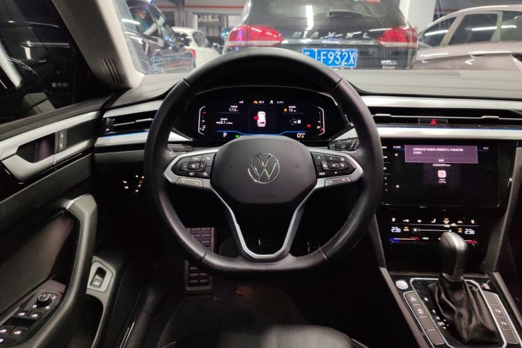 Used Volkswagen FAW-Volkswagen CC 2024 Estate Car 380TSI Hunter's Heart Edition Steering Wheel