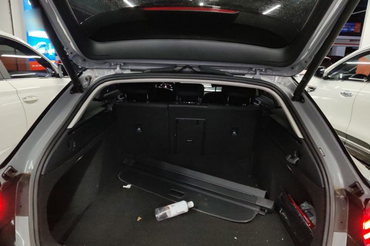 Used Volkswagen FAW-Volkswagen CC 2024 Estate Car 380TSI Hunter's Heart Edition Trunk