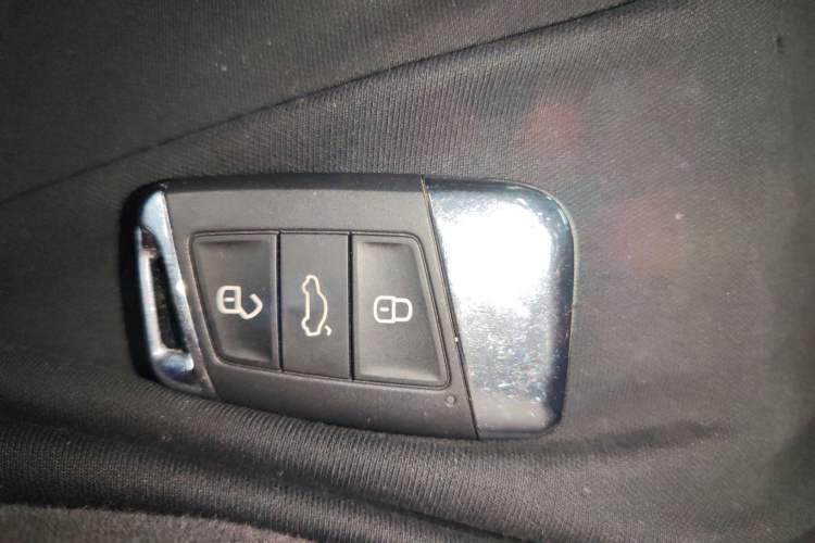 Used Volkswagen FAW-Volkswagen CC 2024 Estate Car 380TSI Hunter's Heart Edition Vehicle Key