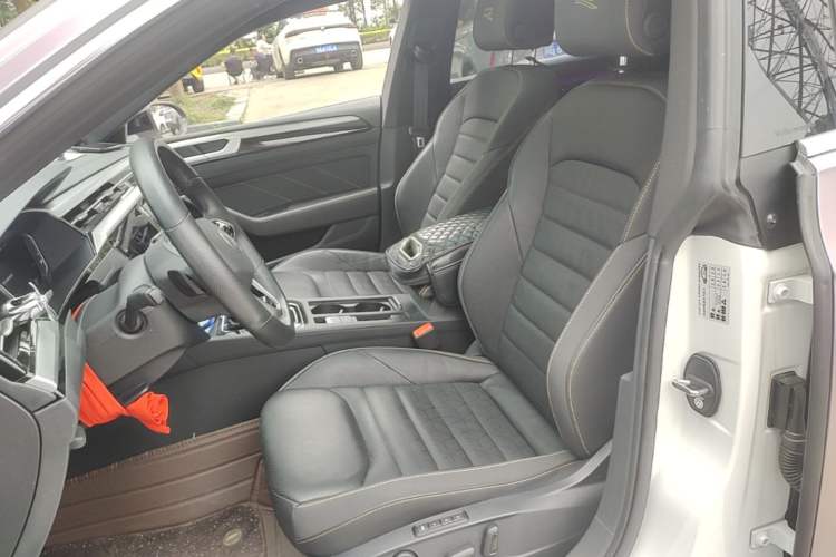 Used Volkswagen FAW-Volkswagen CC 2024 380TSI Striking Edition Left Front Seat