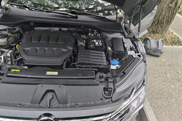 Used Volkswagen FAW-Volkswagen CC 2024 Estate Car 380TSI Hunter's Heart All-Encompassing Edition Engine Bay Left